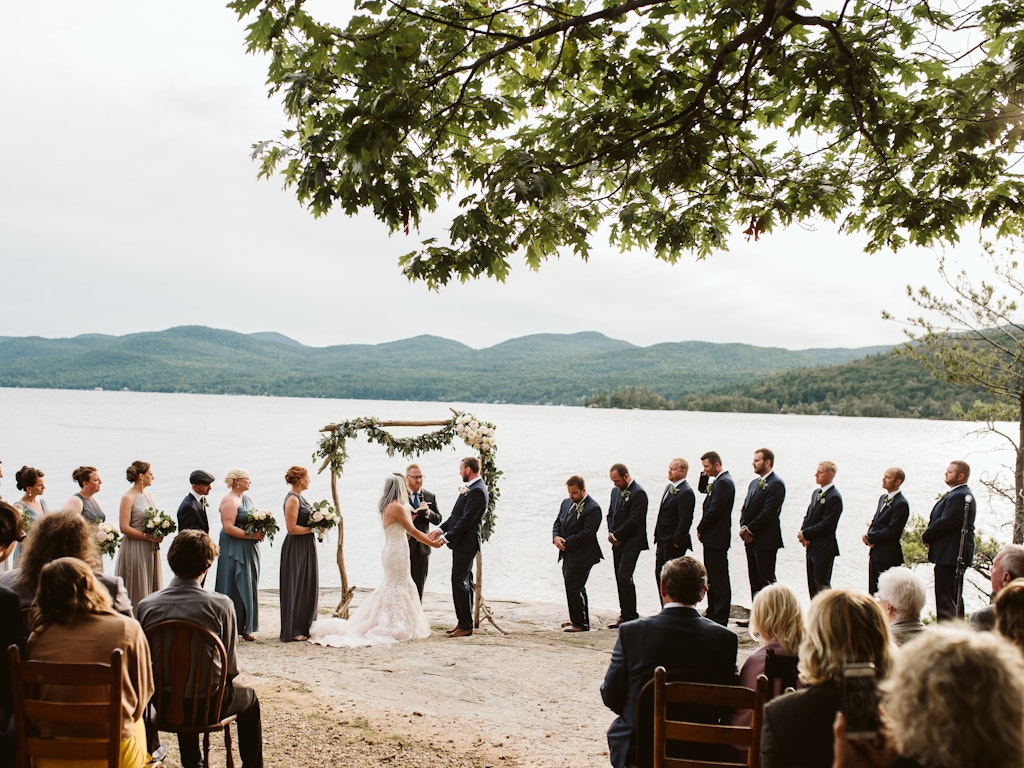 How to plan a Luxurious Summer Camp Wedding