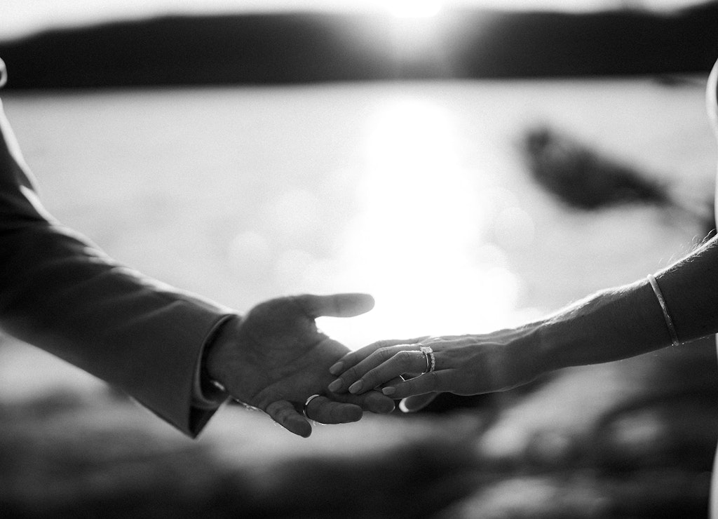 How to Choose the Perfect Wedding Date (Season, Budget & Timing)