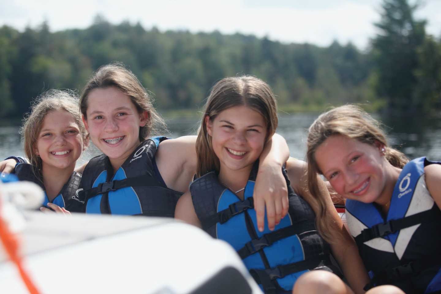 Raquette Buck Auction Prizes