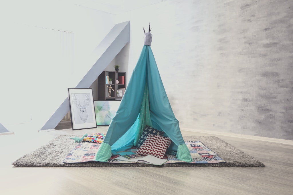 RAQUETTE @ HOME: TENTS & FORTS PHOTOS