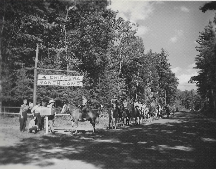 Chippewa Alumnae Welcome Back to Camp