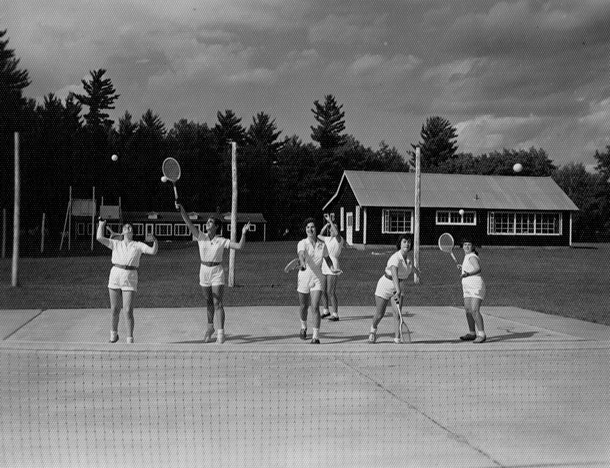 Chippewa Alumnae Welcome Back to Camp