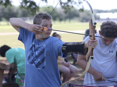 Archery kids boys summer camp texas jewish overnight lake travis.jpg?ixlib=rails 2.1